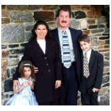09-Casey,Hayley&Phil,Daniel.jpg